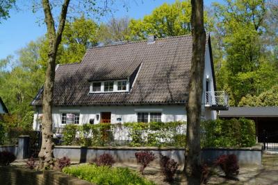 Hoch-Elten: Freistehendes Einfamilienhaus in Waldrandlage