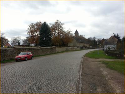 Dreiseitenhof mit Charme ! Umbau  zur Wohnanlage möglich !