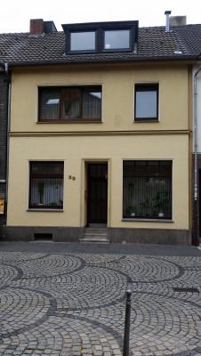 Solides Einfamilienreihenmittelhaus im Herzen von Mönchengladbach Stadtmitte
